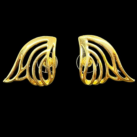 VINTAGE 2 Pair Pierced Gold Tone Earrings Openwork Designs 1 Signed Napier 1980s - Picture 6 of 12